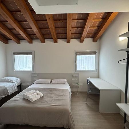 Hotel Villa Mary Santa Maria Di Sala Eksteriør bilde