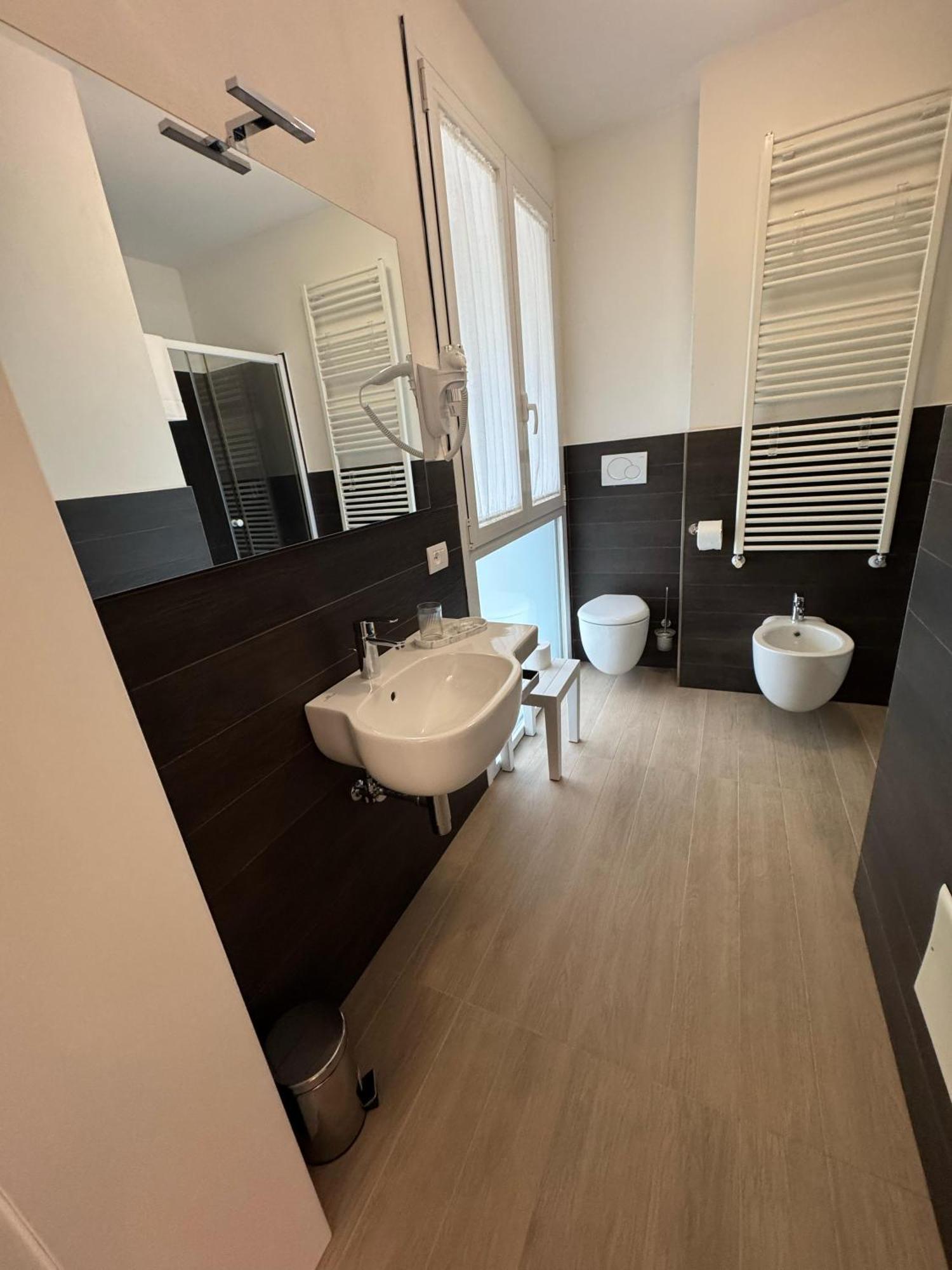 Hotel Villa Mary Santa Maria Di Sala Eksteriør bilde