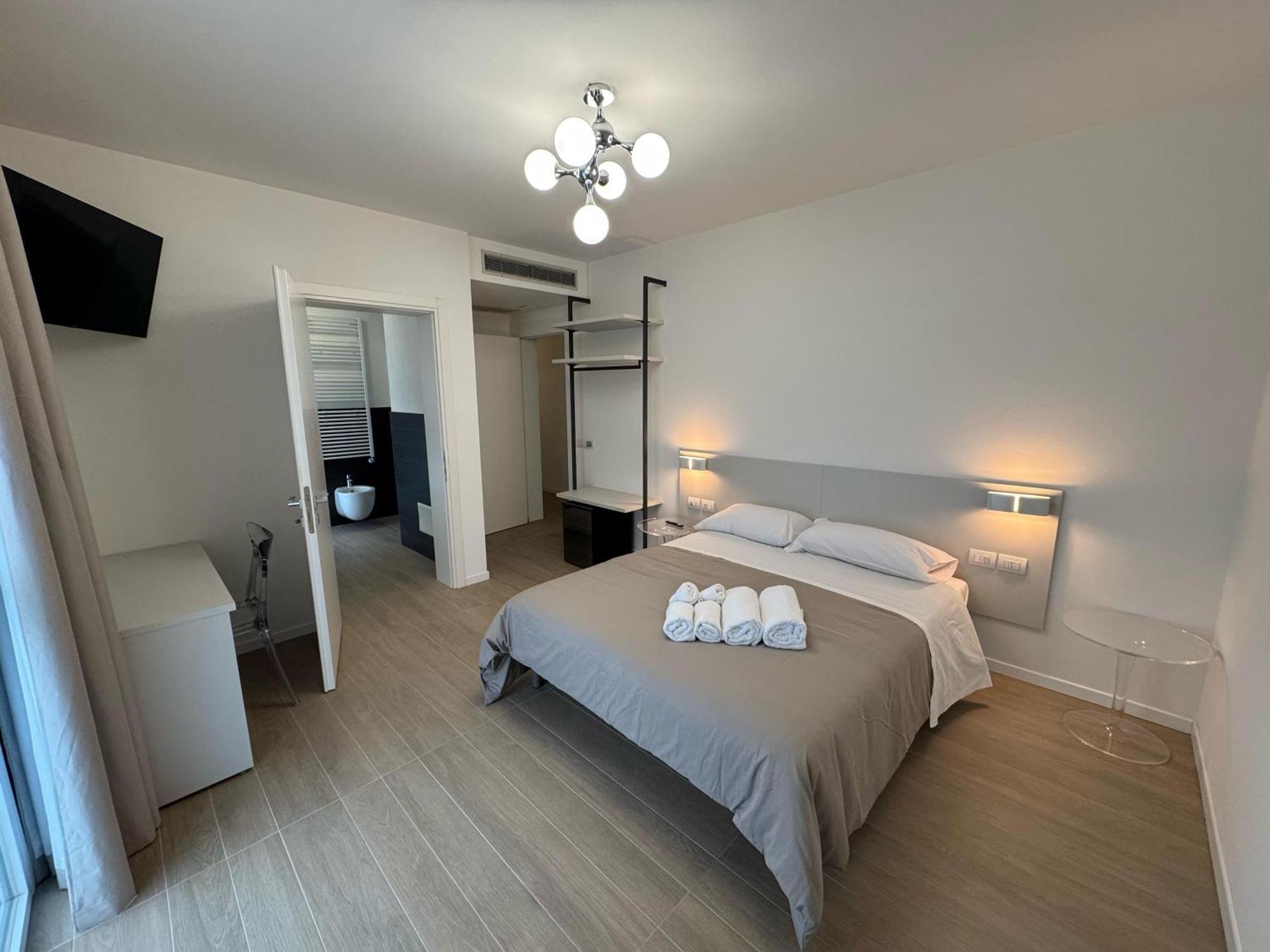Hotel Villa Mary Santa Maria Di Sala Eksteriør bilde