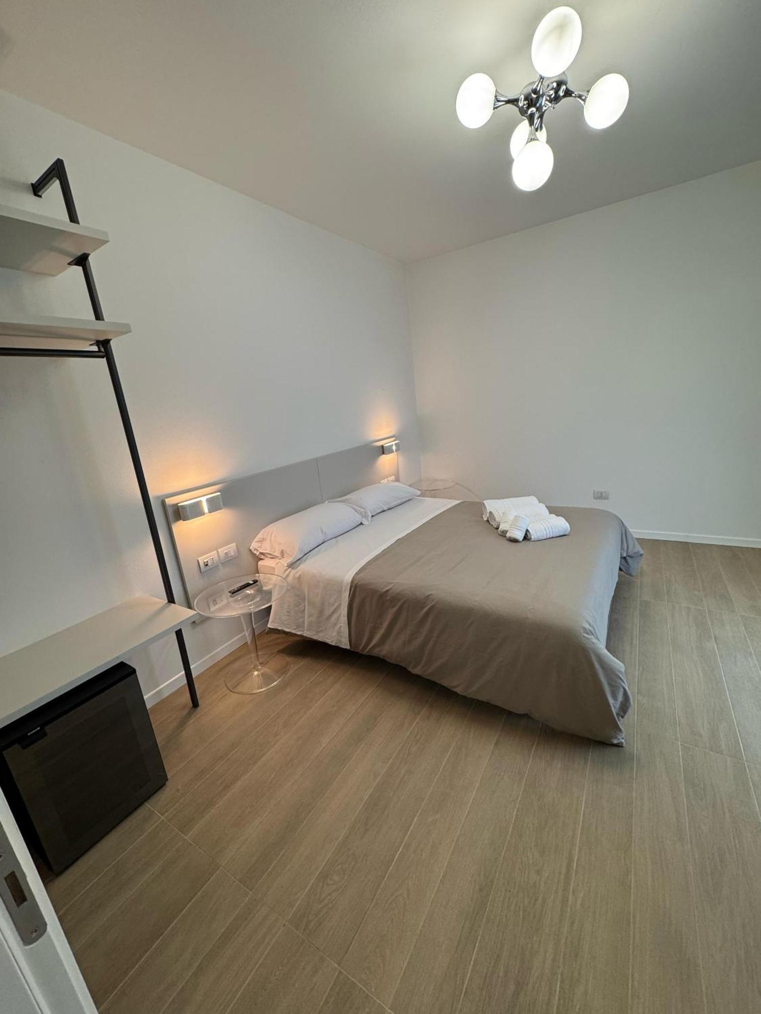 Hotel Villa Mary Santa Maria Di Sala Eksteriør bilde