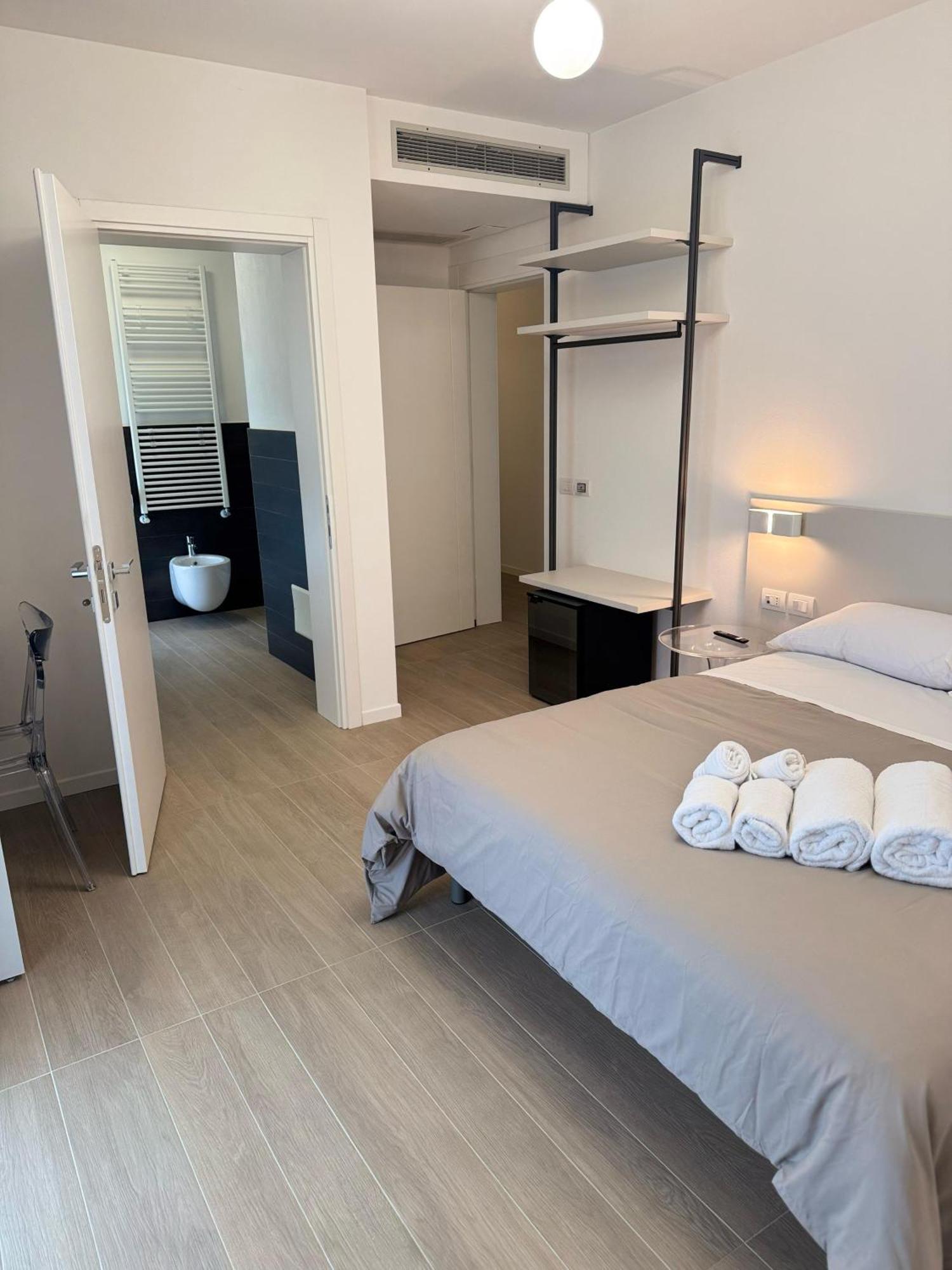Hotel Villa Mary Santa Maria Di Sala Eksteriør bilde
