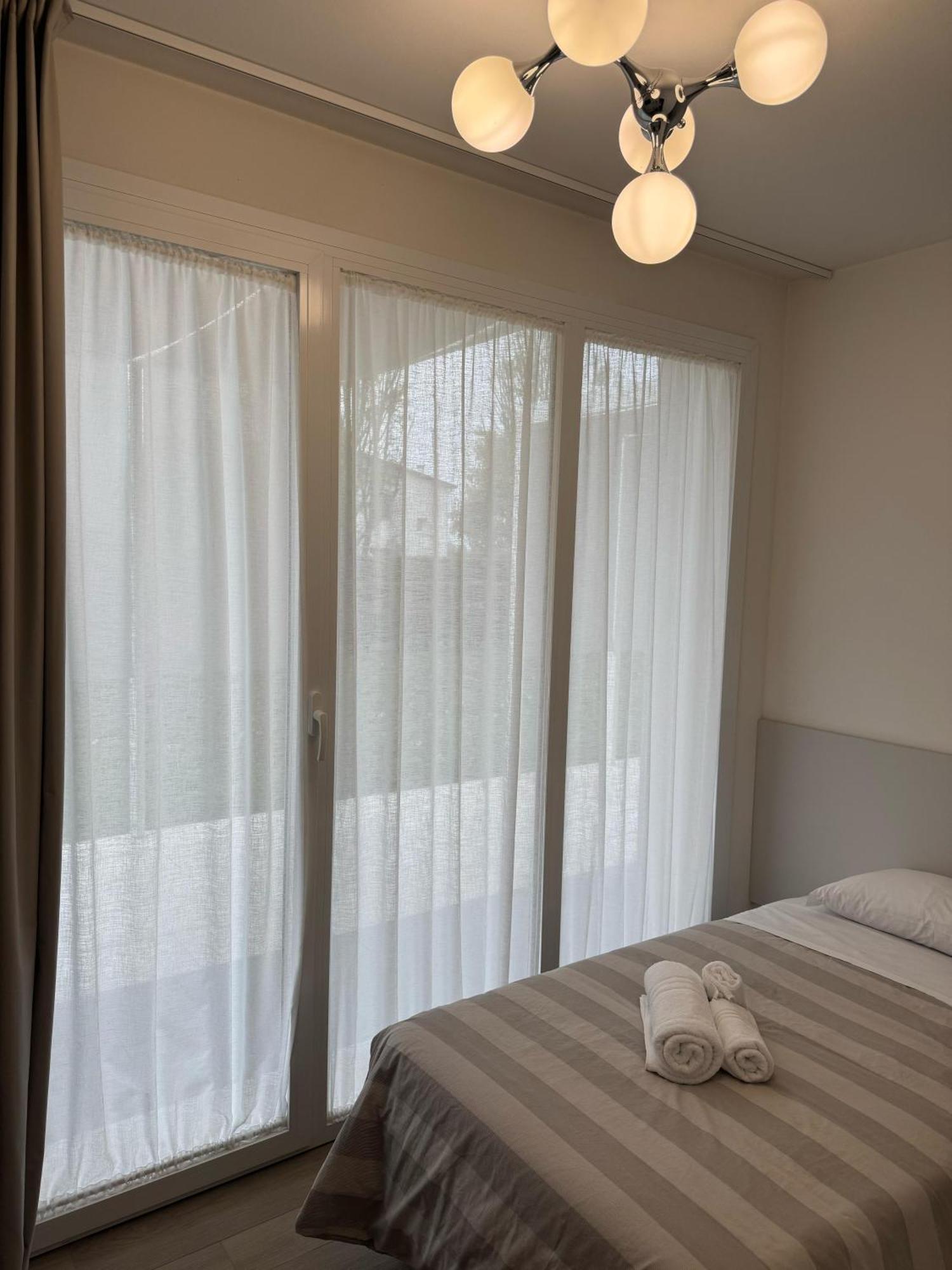 Hotel Villa Mary Santa Maria Di Sala Eksteriør bilde
